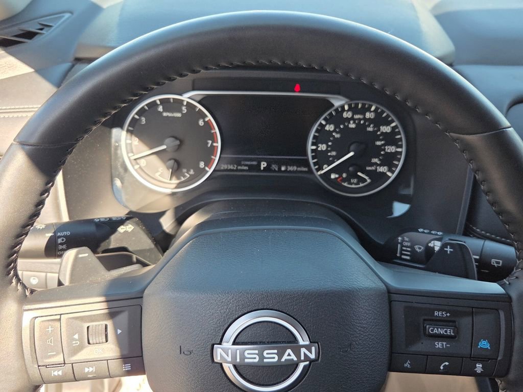 Used 2025 Nissan Rogue SV image 20