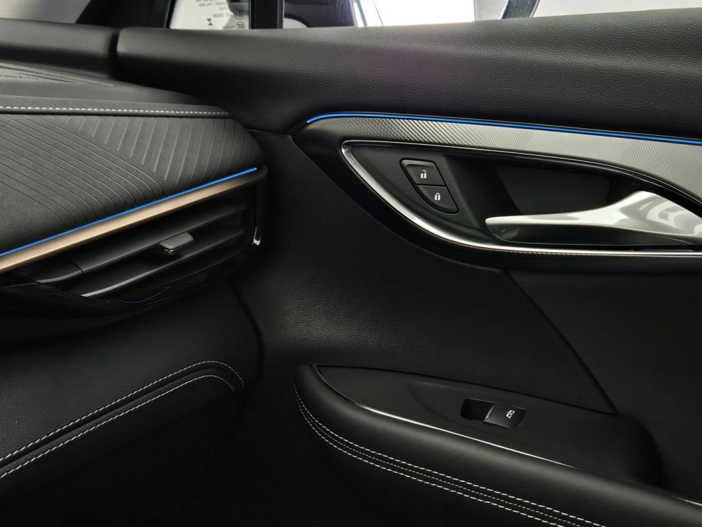 New 2025 Buick Envision Sport Touring image 33