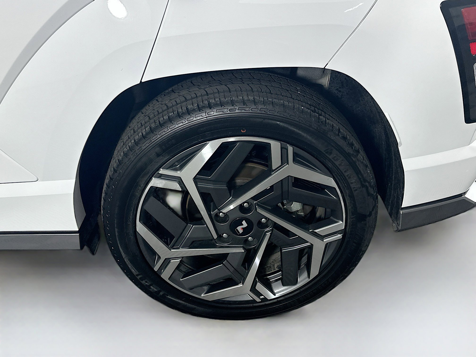 Used 2024 Hyundai Kona N Line image 11