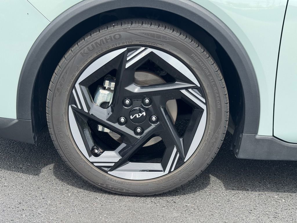 Certified 2025 Kia K4 EX image 9