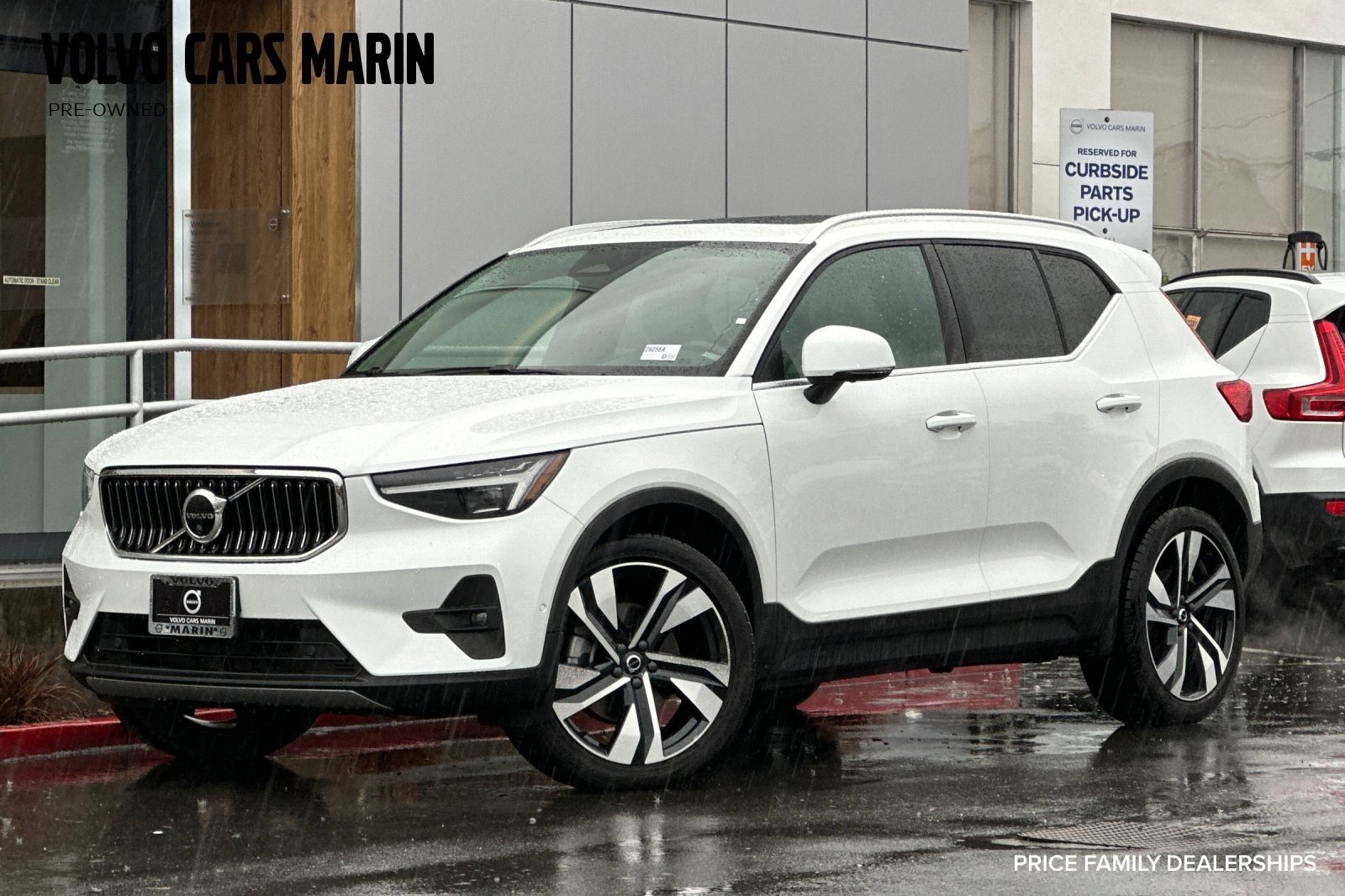 Used 2023 Volvo XC40 B5 Ultimate w/ Protection Package Premier