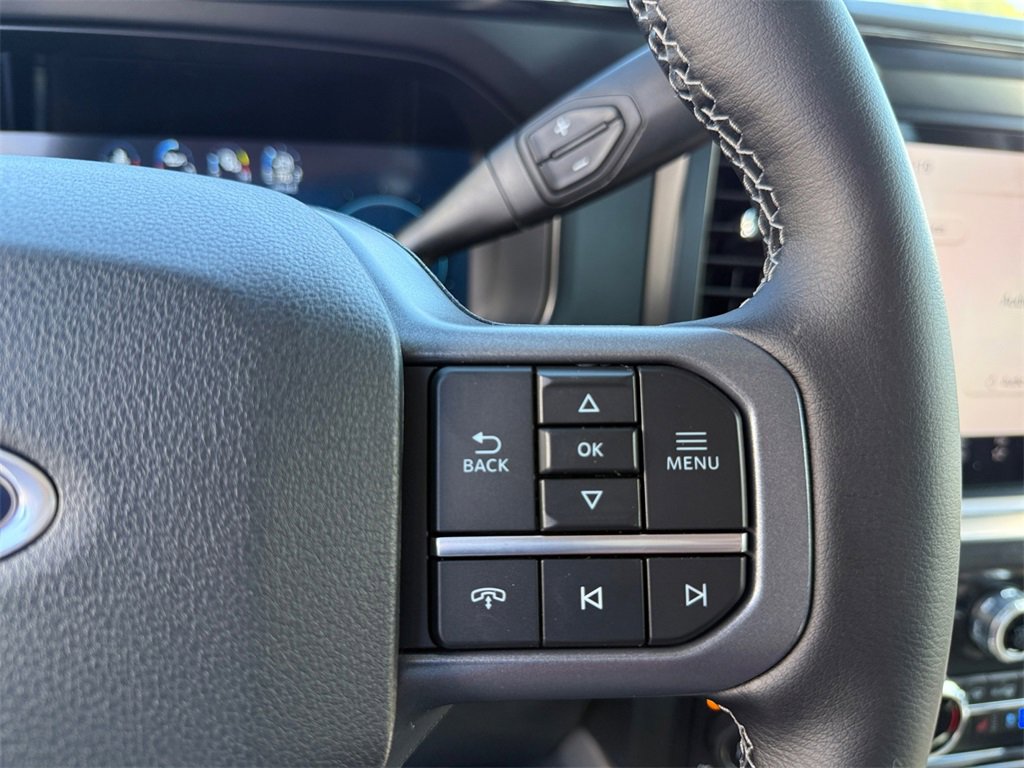 New 2026 Ford F250 Lariat w/ Chrome Package image 19