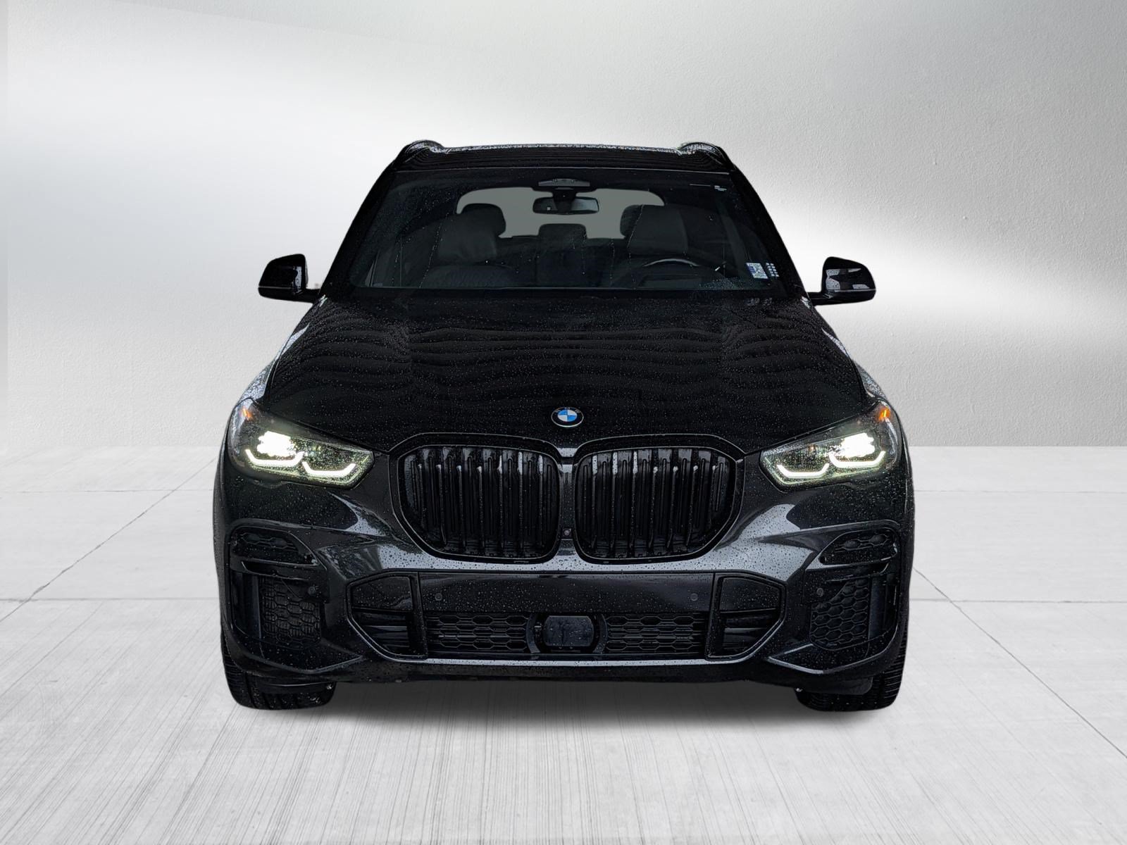 Used 2022 BMW X5 M50i AWD/4WD image 2