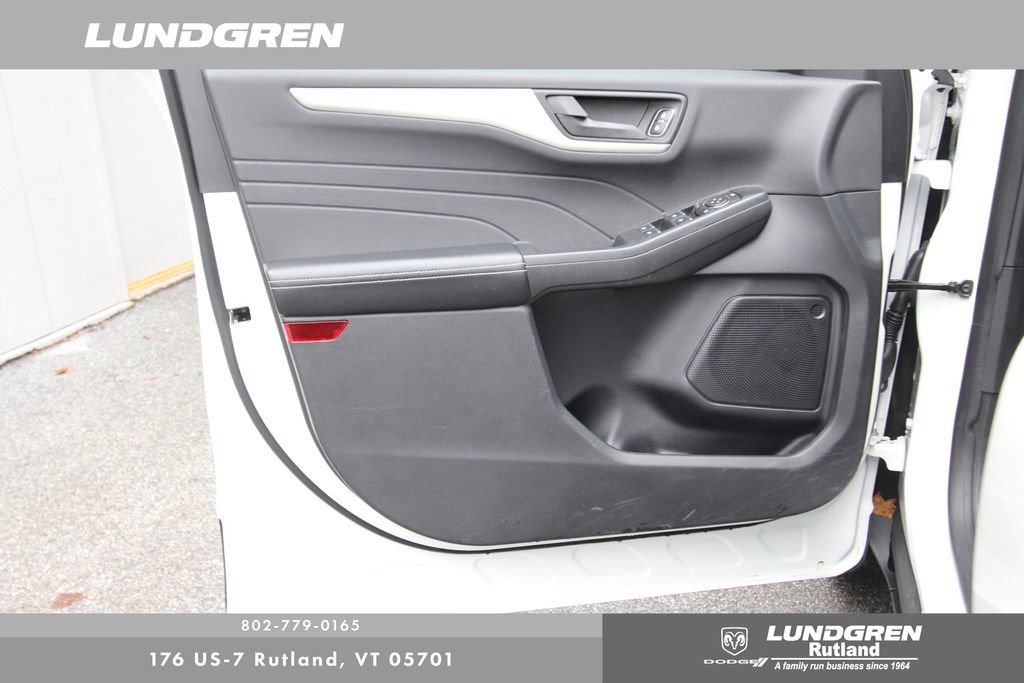 Used 2022 Ford Escape SE w/ Convenience Package image 12