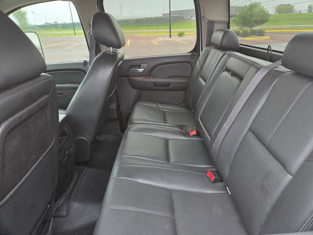 Used 2013 GMC Sierra 2500 SLT w/ Suspension Package, Off-Road AWD/4WD image 43