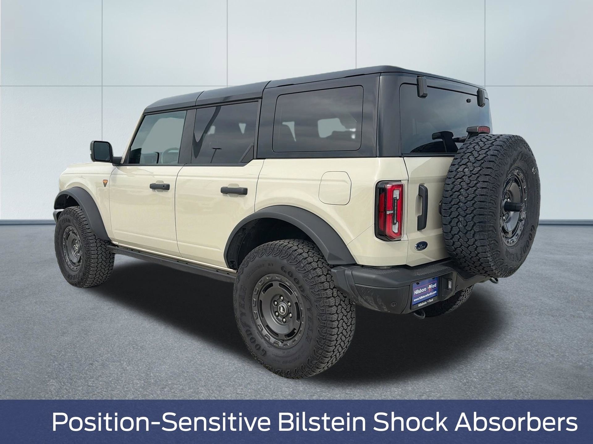 Used 2025 Ford Bronco Badlands AWD/4WD image 11