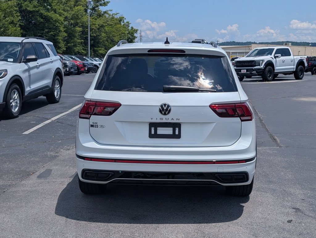 Used 2023 Volkswagen Tiguan SE R-Line FWD image 8