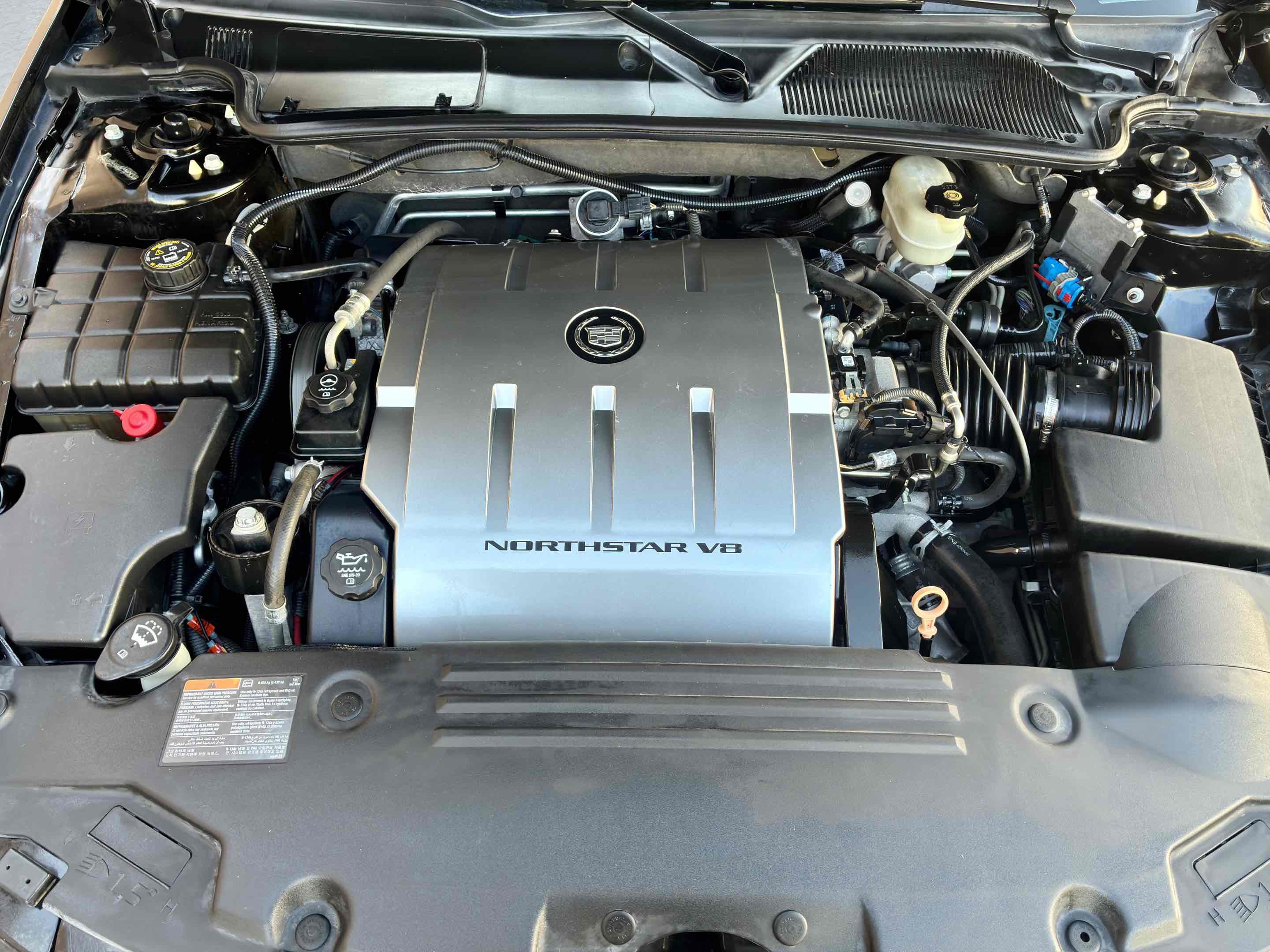 Used 2011 Cadillac DTS Luxury FWD image 47