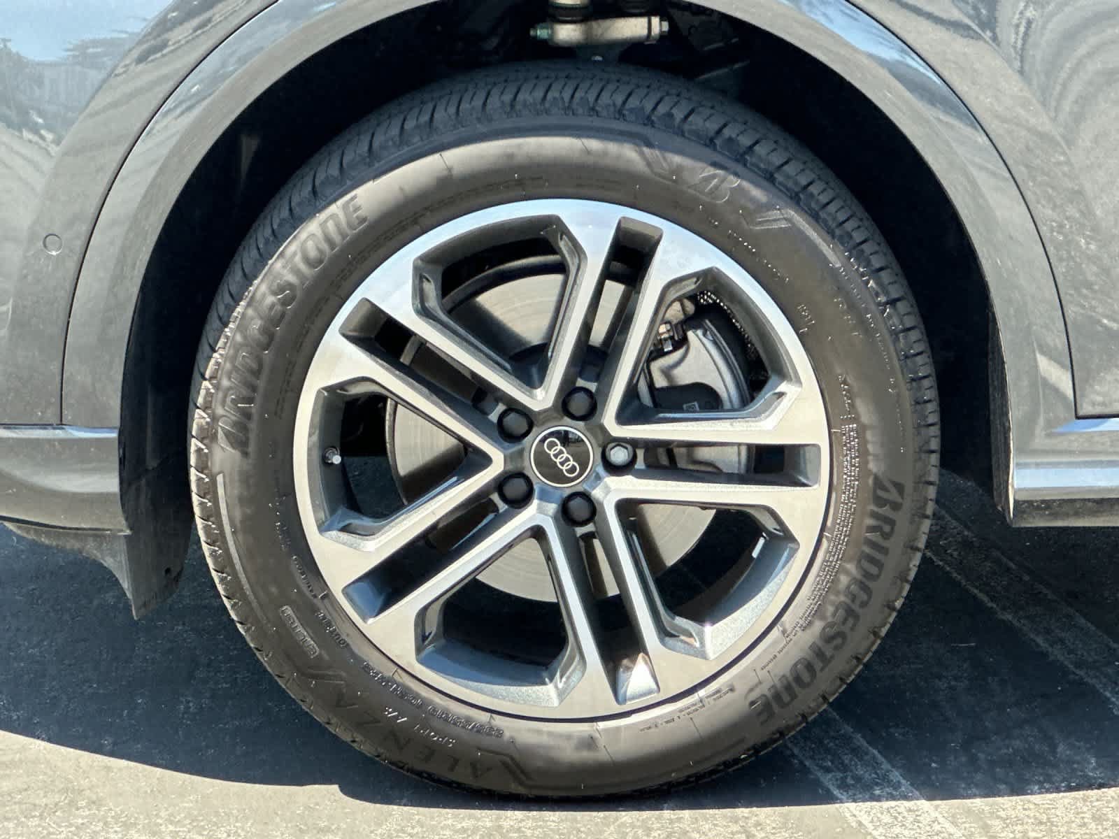 Used 2025 Audi Q5 Premium w/ Premium Plus AWD/4WD image 27