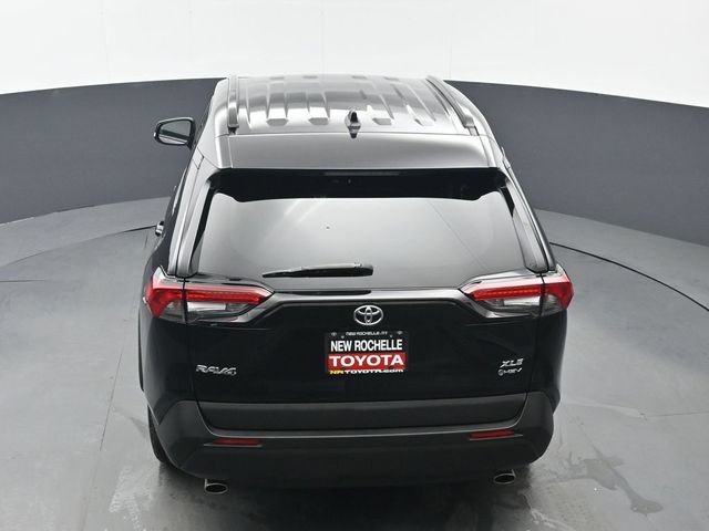 Certified 2025 Toyota RAV4 XLE AWD/4WD image 37