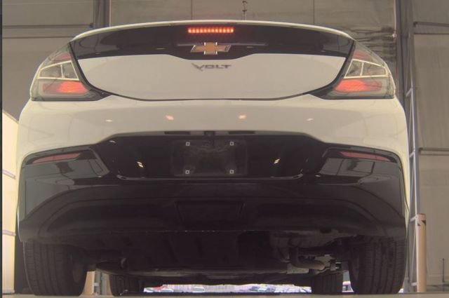 Used 2017 Chevrolet Volt LT FWD image 6