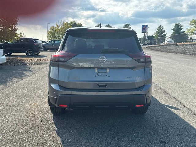 New 2026 Nissan Rogue S image 5