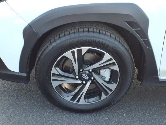 Used 2025 Subaru Crosstrek 2.0i Premium AWD/4WD image 31