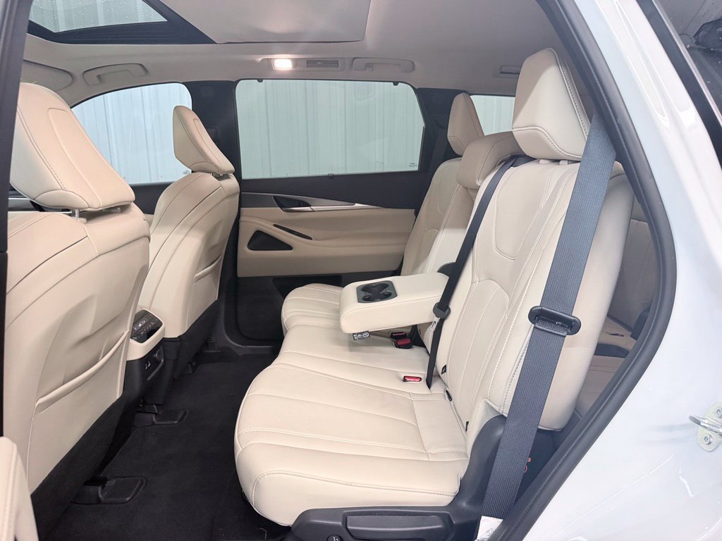 Certified 2024 INFINITI QX60 Luxe w/ Cargo Package FWD image 35