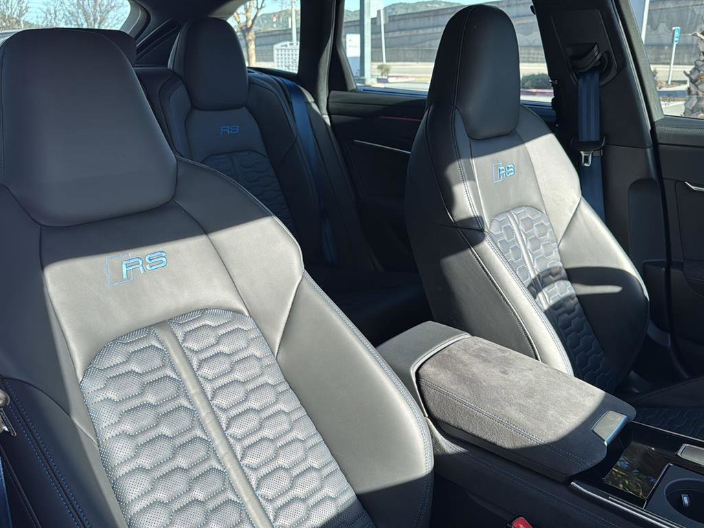 Used 2025 Audi RS 6 performance image 16