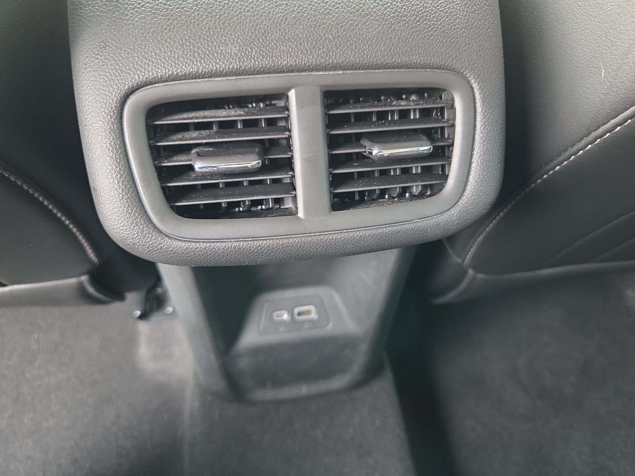 Certified 2022 Buick Envision Preferred FWD image 26