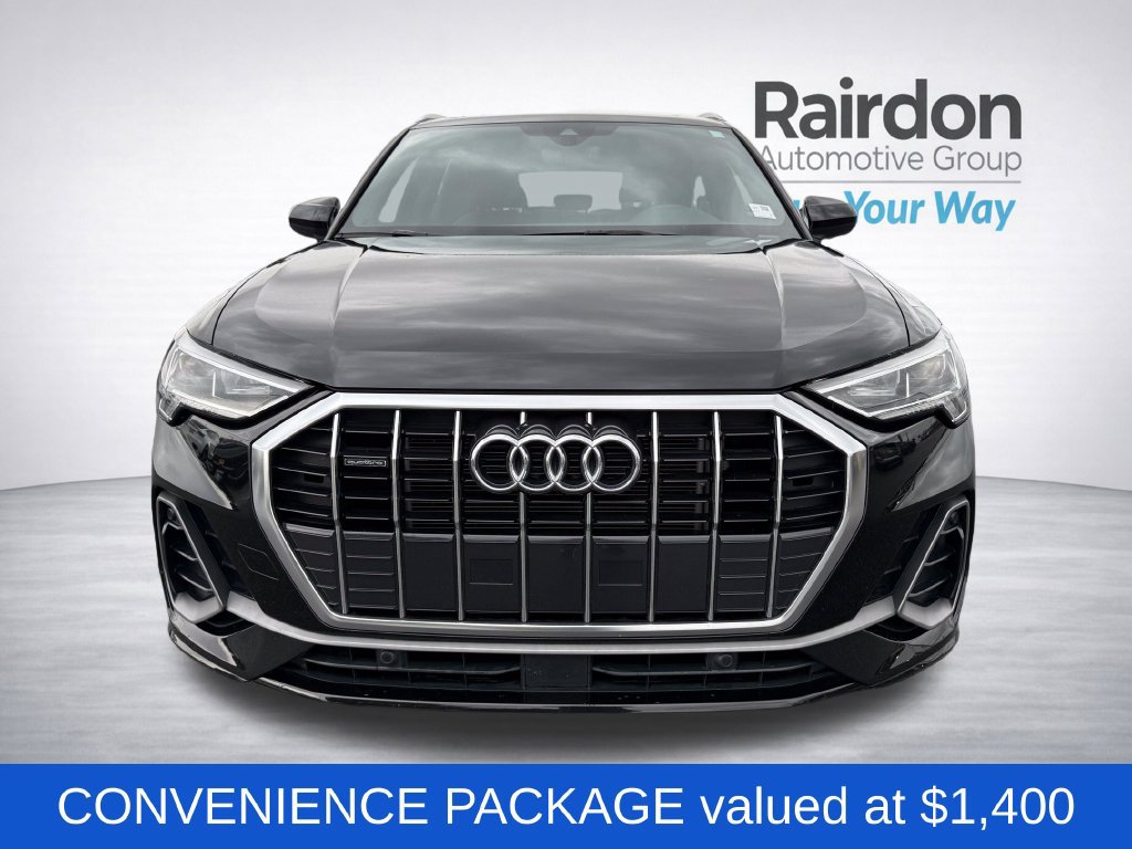 Used 2023 Audi Q3 2.0T Premium w/ Convenience Package AWD/4WD image 2