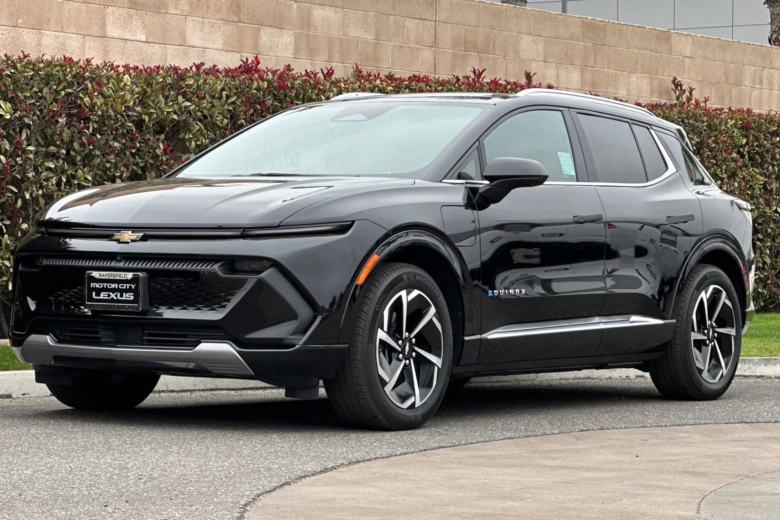 Used 2024 Chevrolet Equinox EV LT image 8