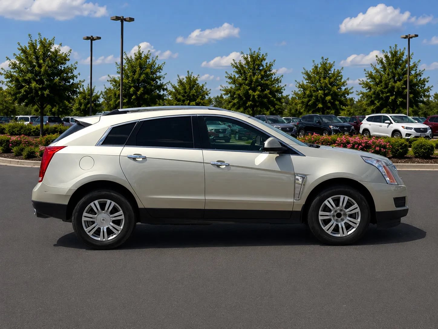 Used 2015 Cadillac SRX Luxury FWD image 6