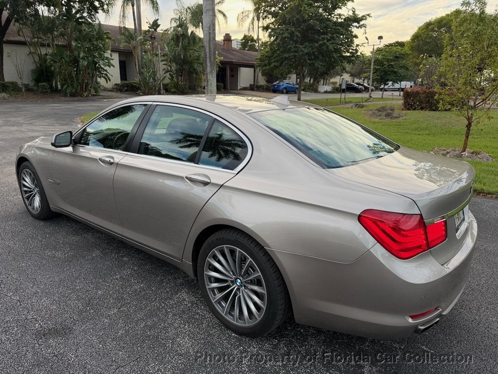 Used 2011 BMW 750i RWD image 3