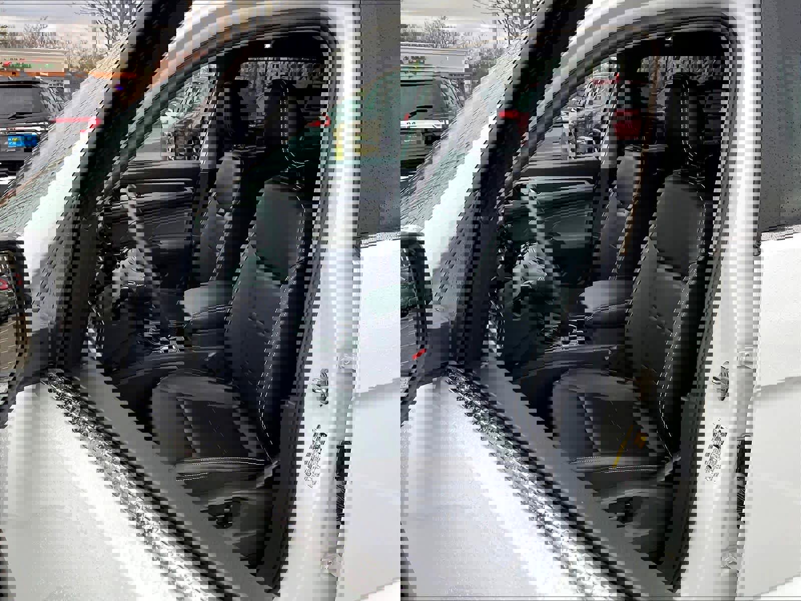 Used 2023 Volkswagen Atlas SE image 10