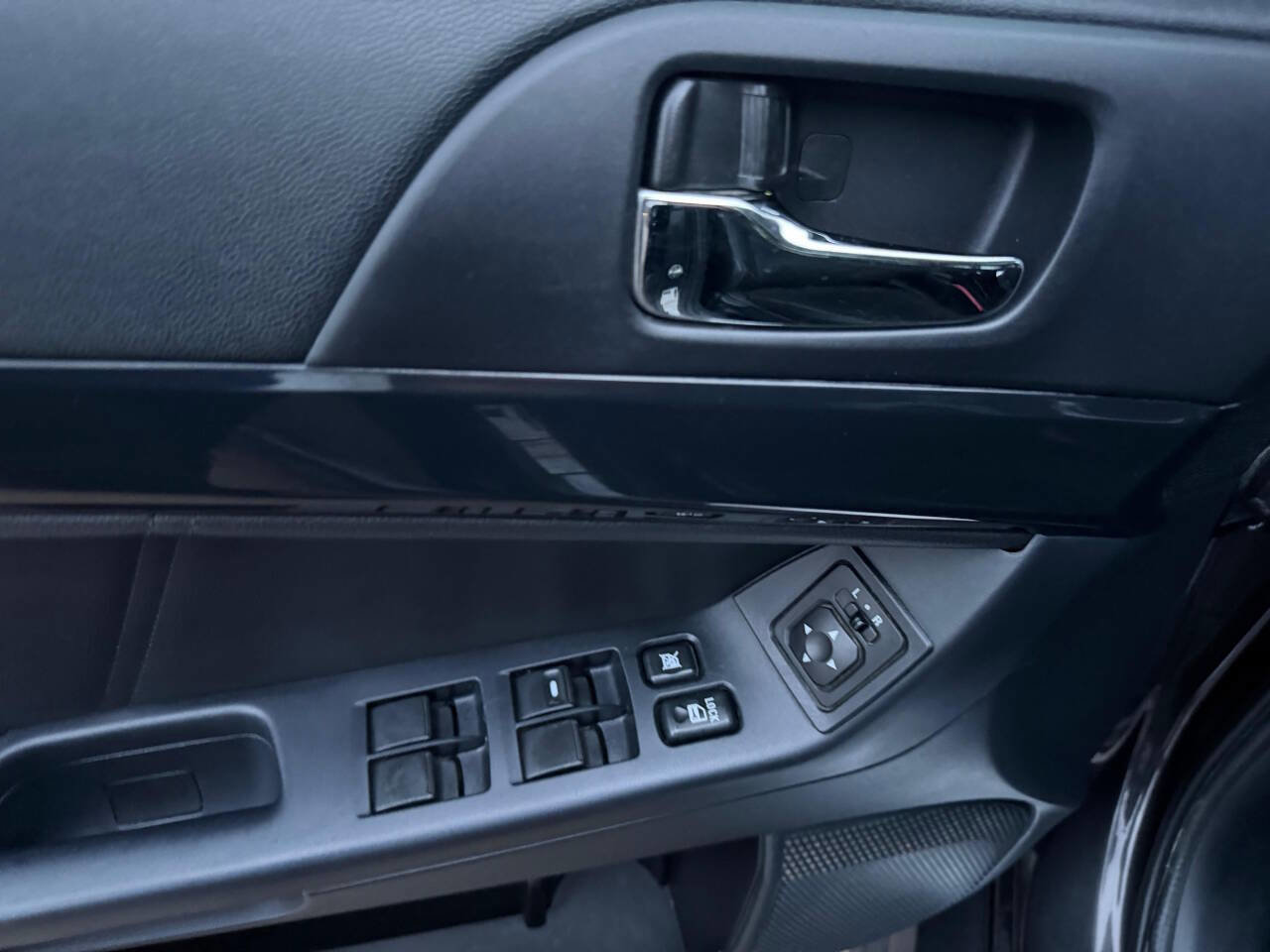 Used 2015 Mitsubishi Lancer Evolution GSR image 25