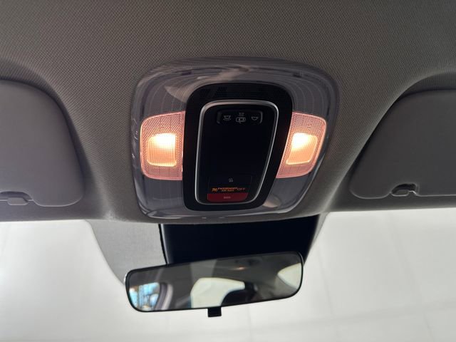Certified 2023 Hyundai Elantra SEL image 24