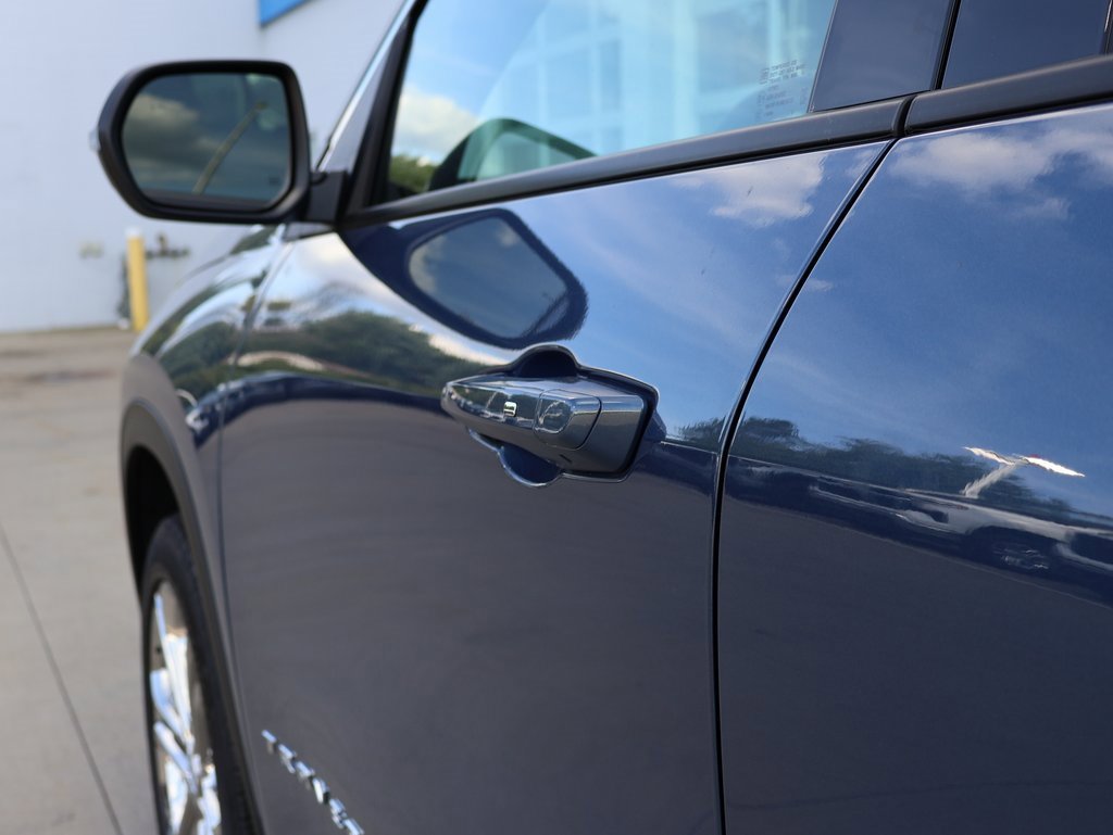 New 2026 Chevrolet Traverse LT w/ LPO, Floor Liner Package image 10