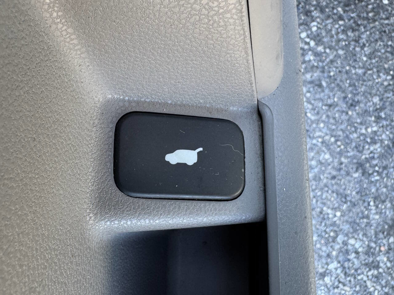 Used 2010 Honda Pilot LX image 10