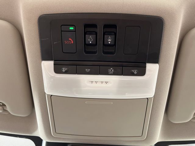 Used 2023 Nissan Rogue SL w/ SL Premium Package image 34