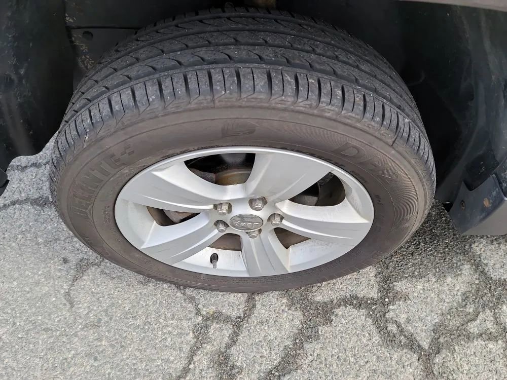 Used 2014 Jeep Patriot Latitude w/ Sun/Sound Group AWD/4WD image 23