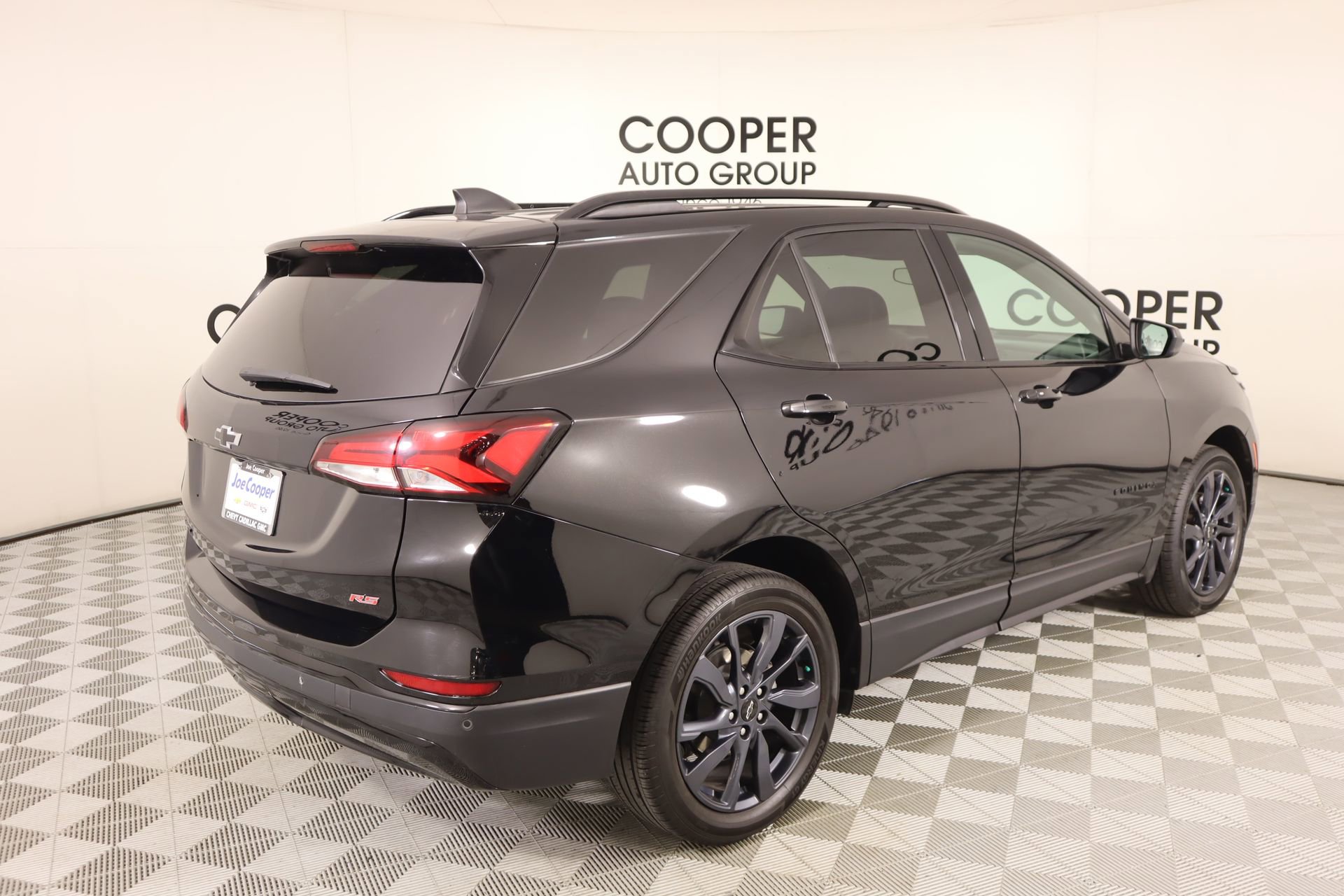 Used 2024 Chevrolet Equinox RS w/ LPO, Floor Liner Package FWD image 20