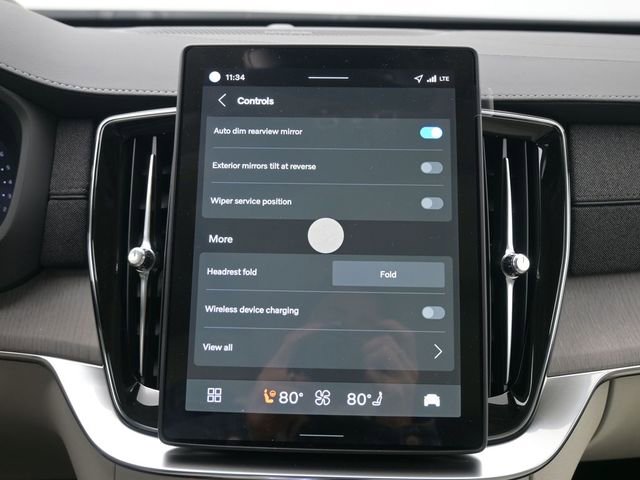 New 2026 Volvo XC90 B6 Ultra w/ Protection Package image 19