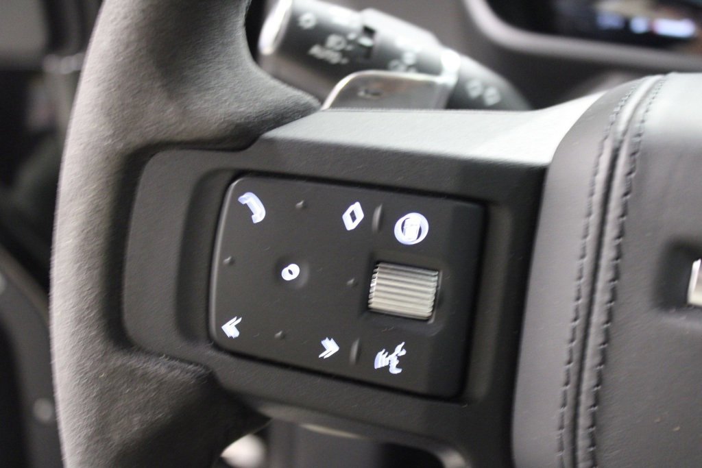Certified 2024 Land Rover Defender 130 V8 image 22