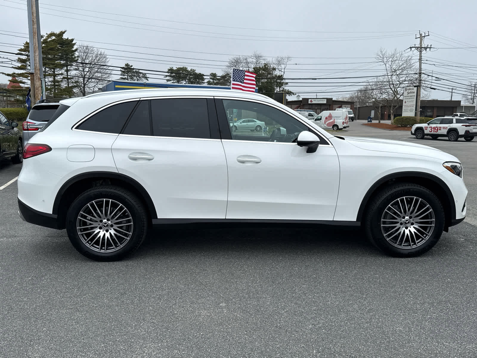 Used 2024 Mercedes-Benz GLC 300 4MATIC image 8