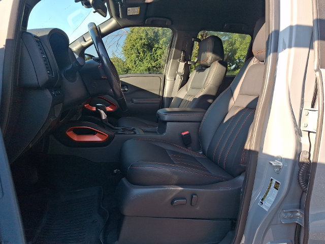 Used 2023 Nissan Frontier PRO-4X w/ Tow Package AWD/4WD image 13