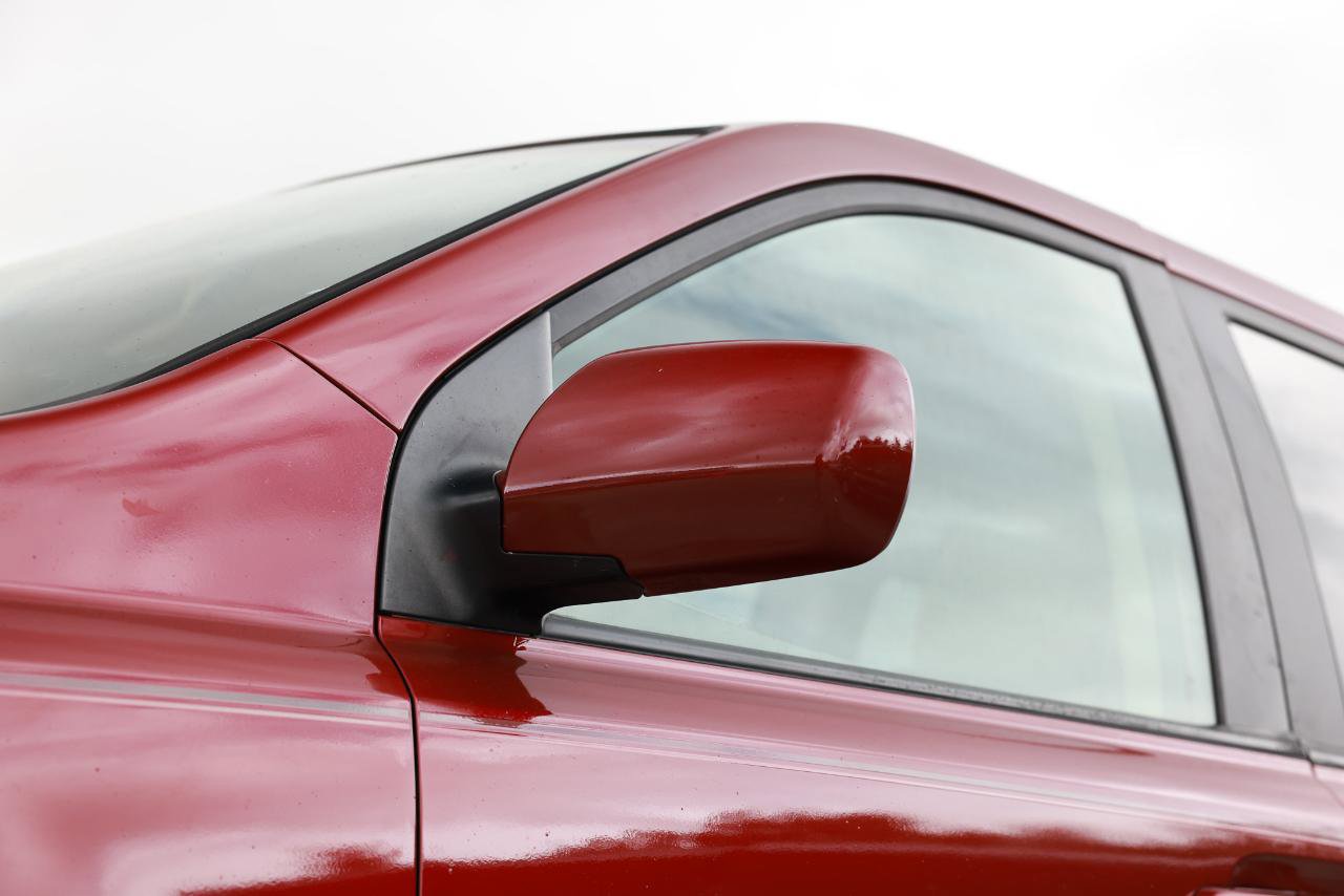 Used 2008 Kia Sedona LX image 37