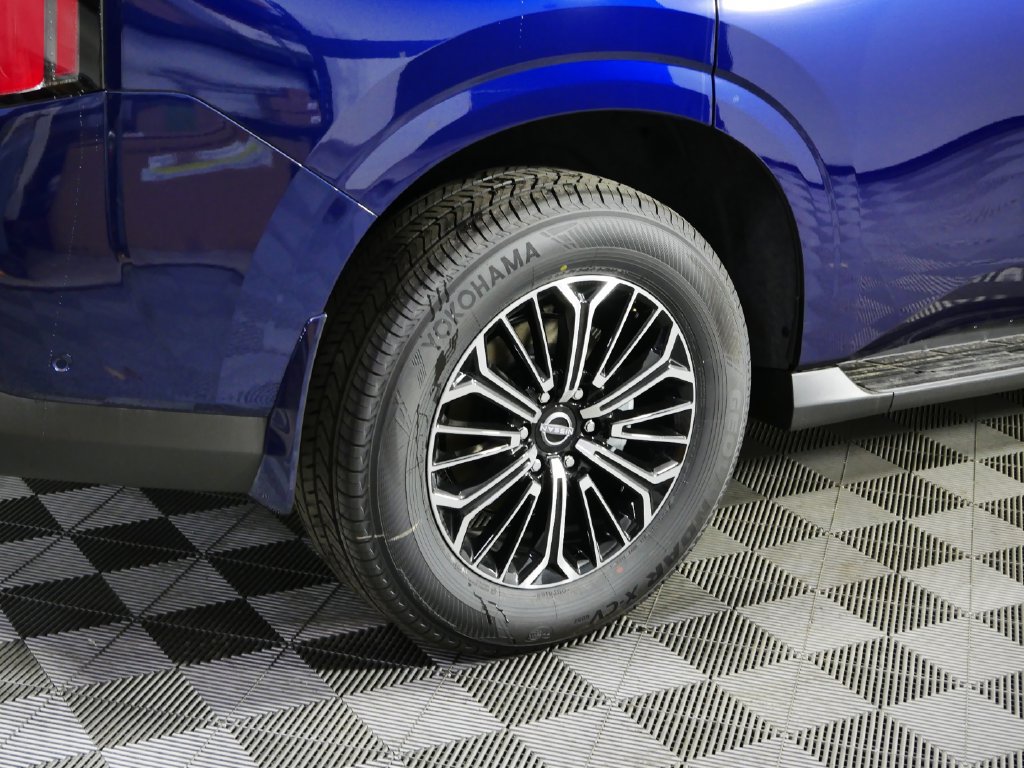 New 2025 Nissan Armada Platinum AWD/4WD image 11