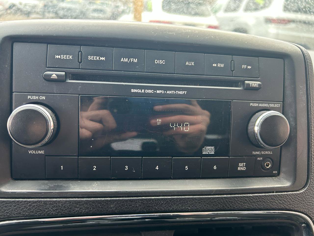 Used 2015 Dodge Grand Caravan American Value Package image 21