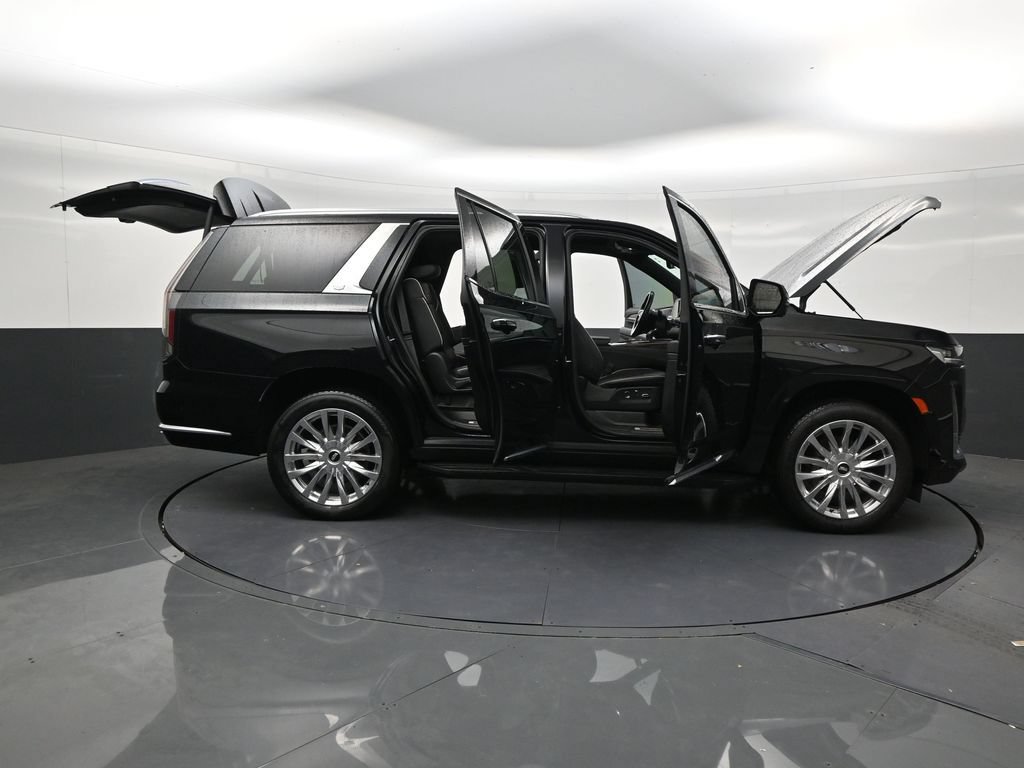 Used 2023 Cadillac Escalade Premium Luxury w/ Performance Package RWD image 28