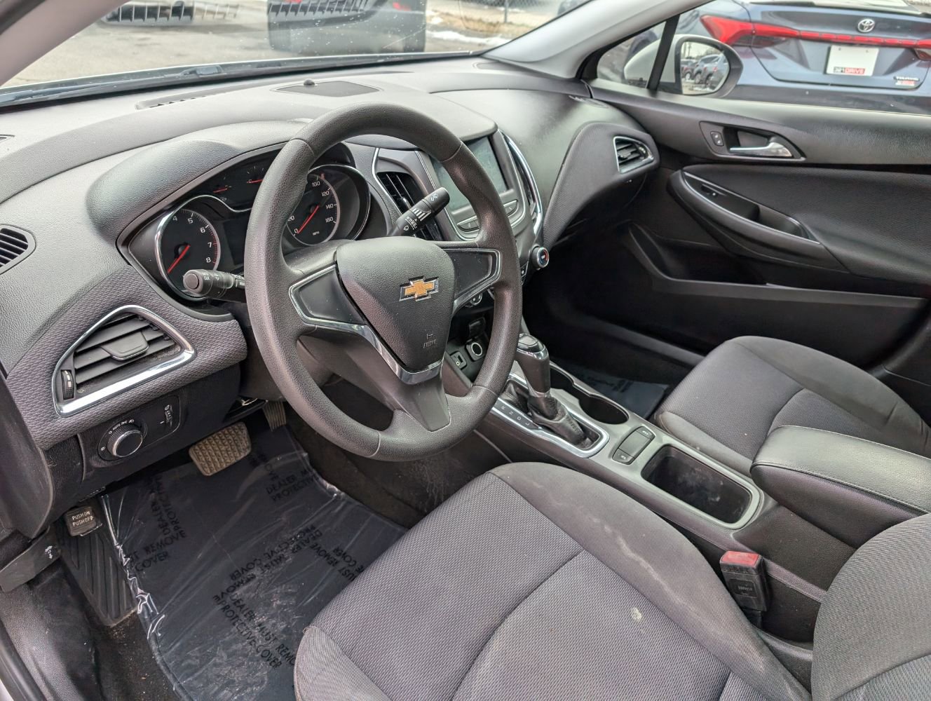 Used 2019 Chevrolet Cruze LS image 12