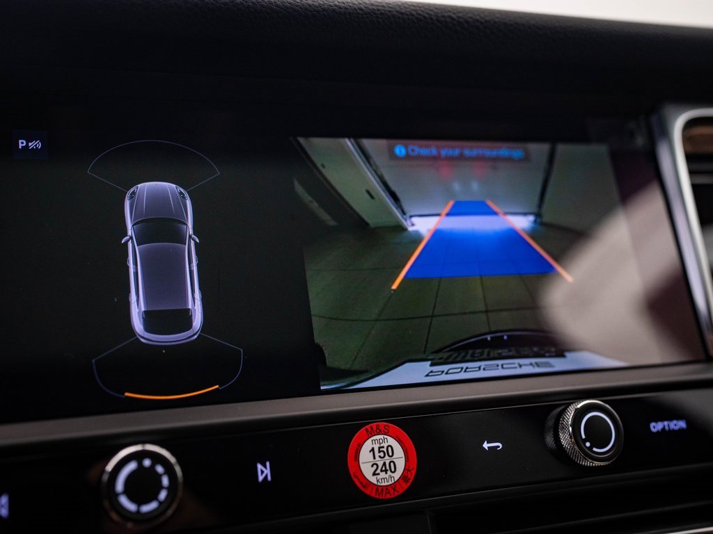 Certified 2025 Porsche Macan image 32