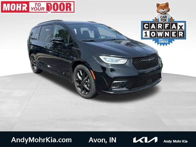 Used 2025 Chrysler Pacifica Limited FWD image 1
