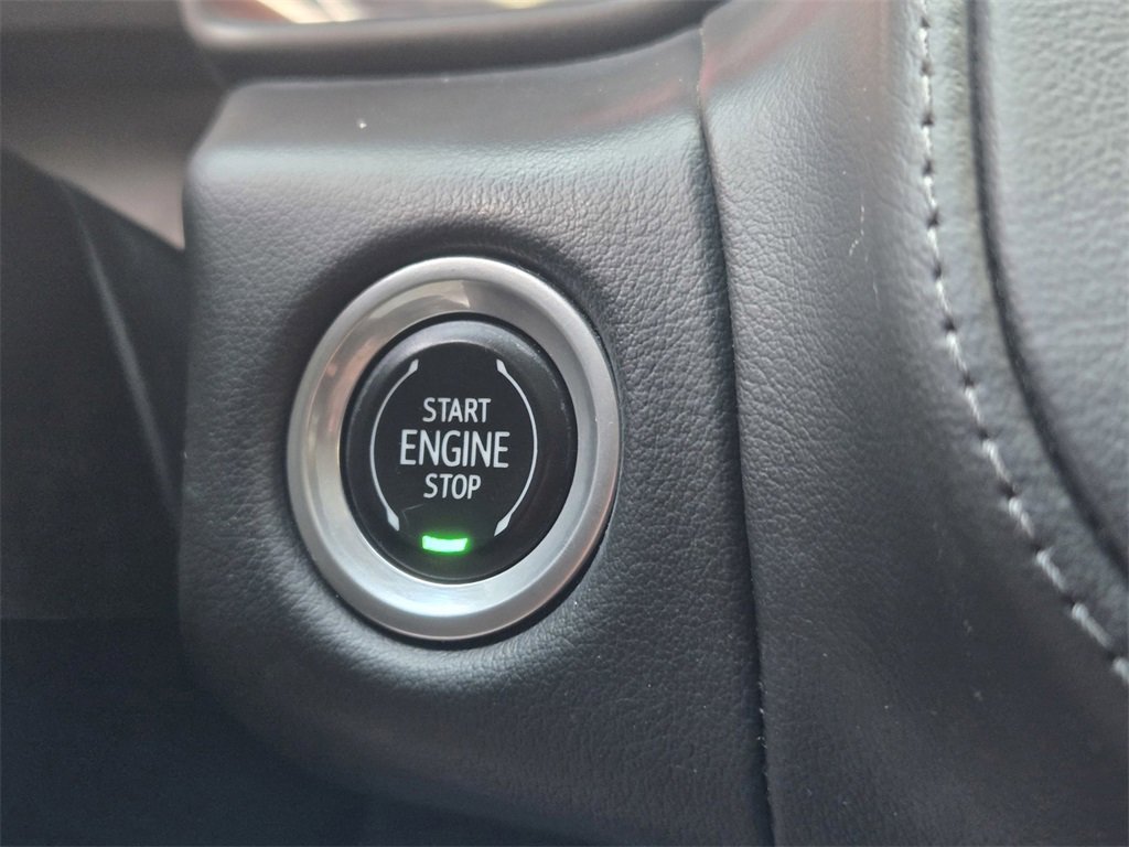 Used 2021 Chevrolet Tahoe Z71 w/ Luxury Package image 19