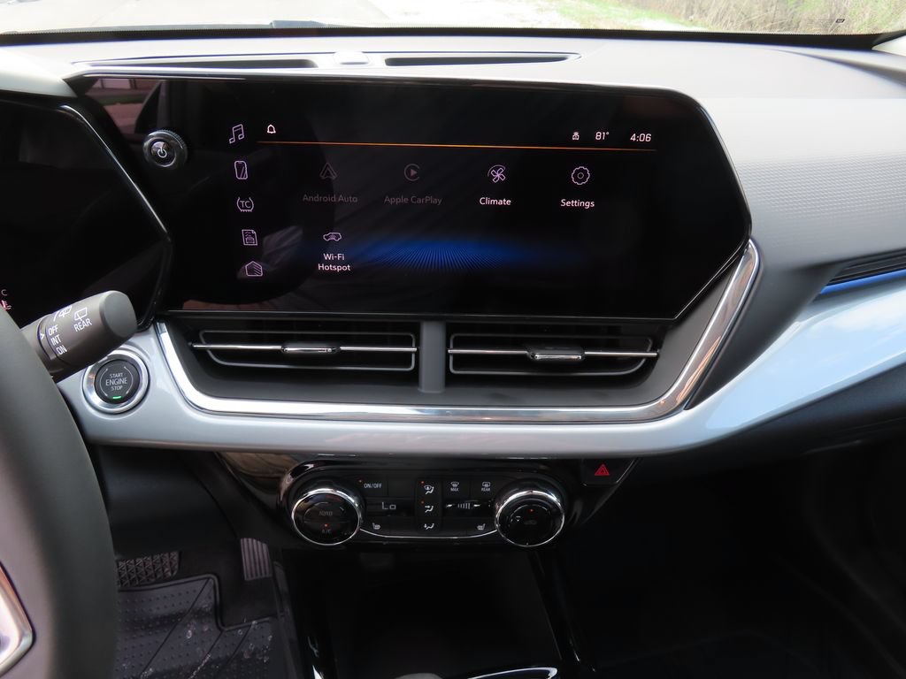 New 2026 Chevrolet Trax LT w/ Driver Confidence Package FWD image 5
