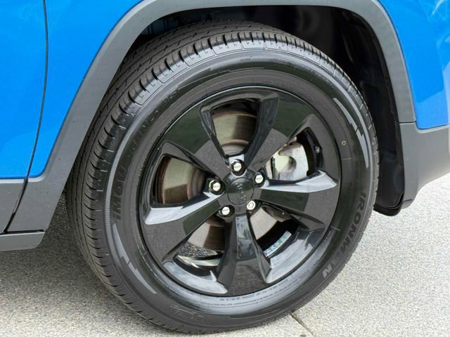 Used 2018 Jeep Cherokee Limited w/ High Altitude Package image 18