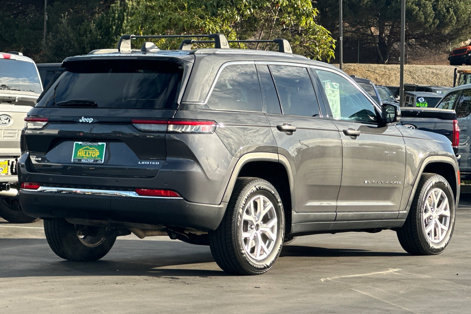 Used 2022 Jeep Grand Cherokee Limited AWD/4WD image 4