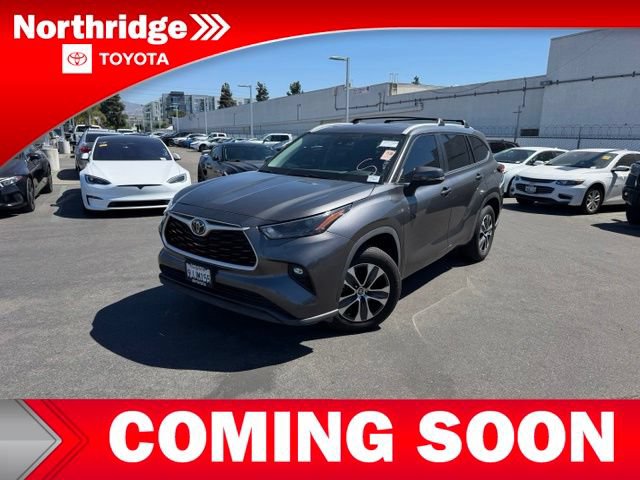 Used 2023 Toyota Highlander XLE