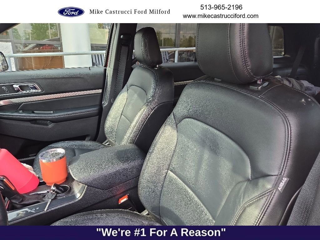 Used 2018 Ford Explorer XLT w/ Equipment Group 202A FWD image 9