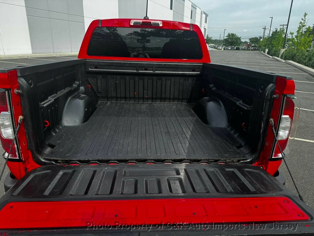 Used 2015 GMC Canyon SLE AWD/4WD image 12